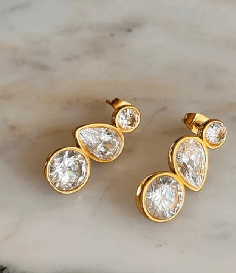 Lumiere Drop Earrings with Strawberry Case