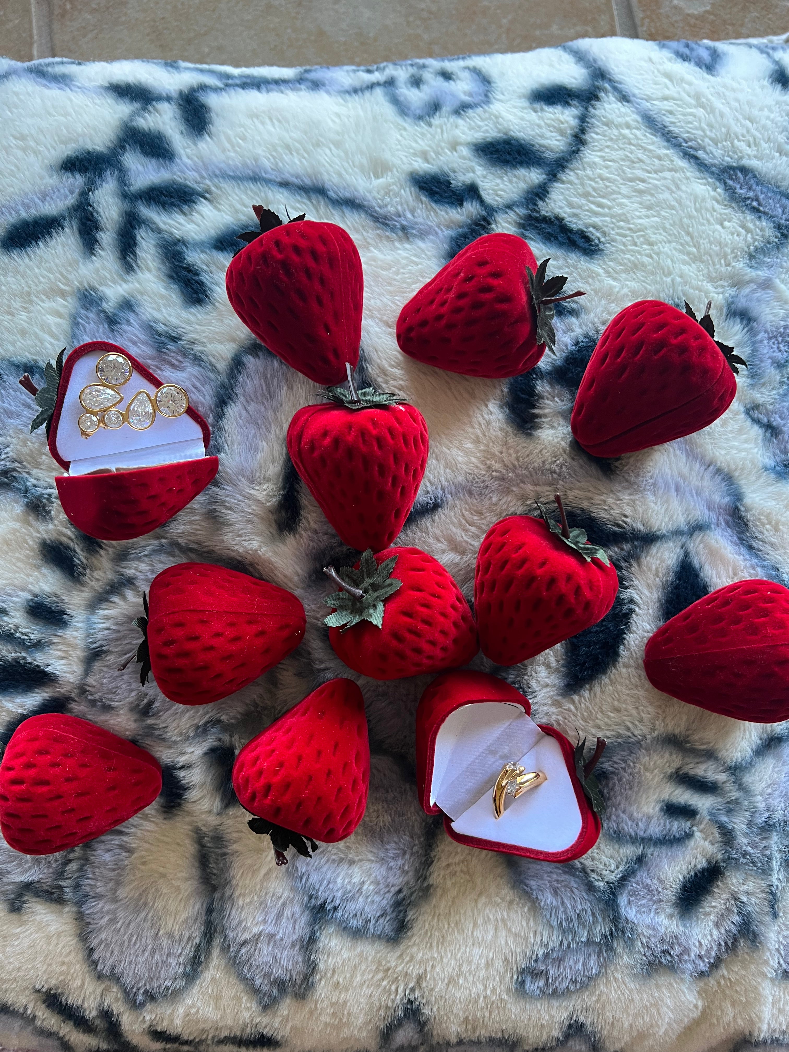 Lumiere Drop Earrings with Strawberry Case